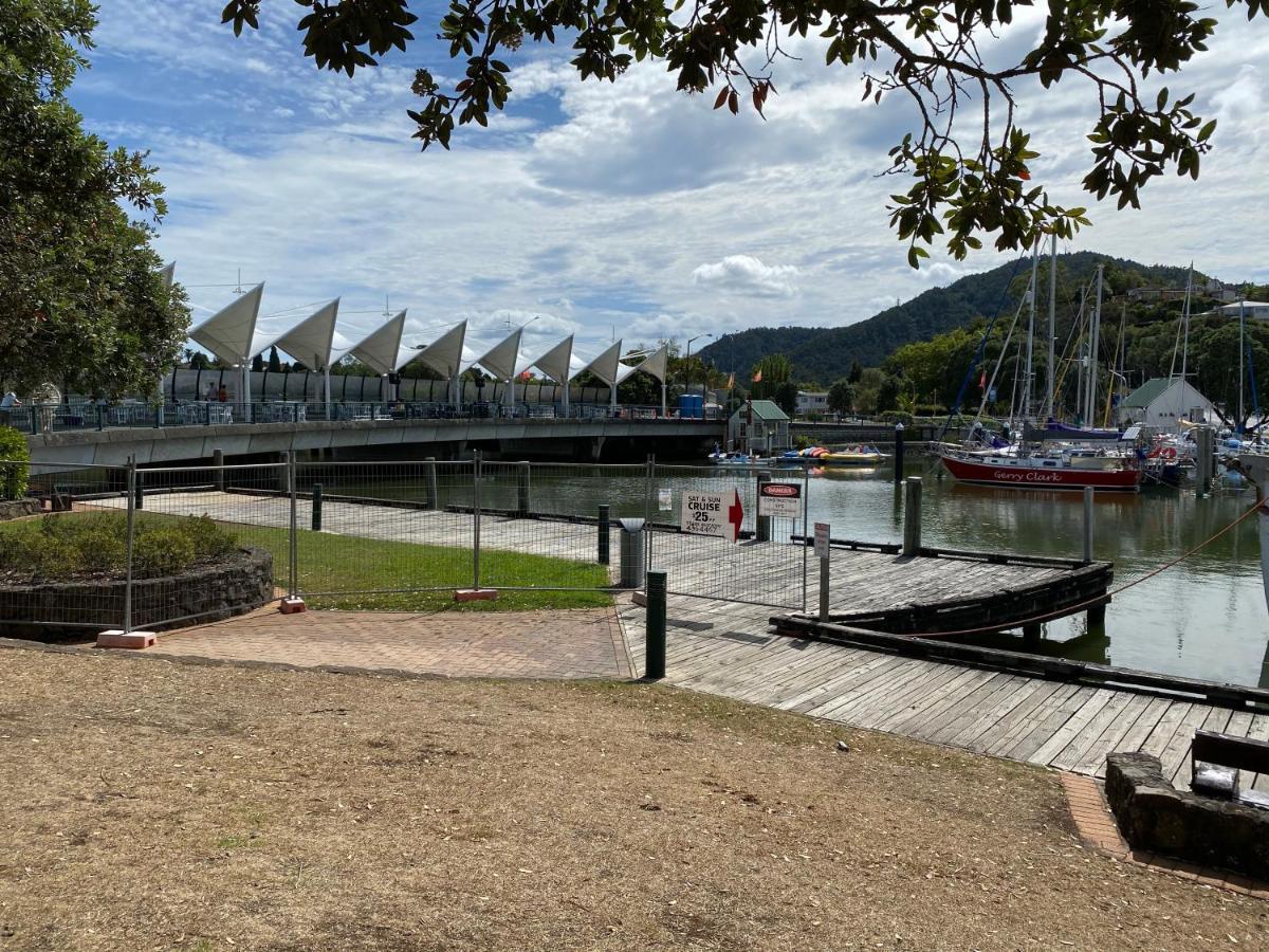 On The Water Boat House Apartment Whangarei Exterior foto